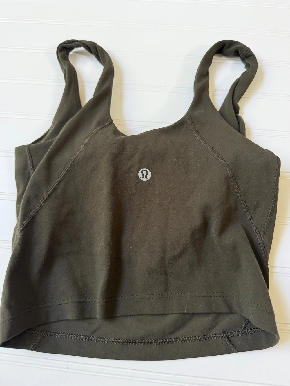 (263)lululemon athletica Olive Green V-Neck Tank Top